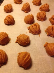 Gluten-Free Peanut Butter Kiss Cookies 